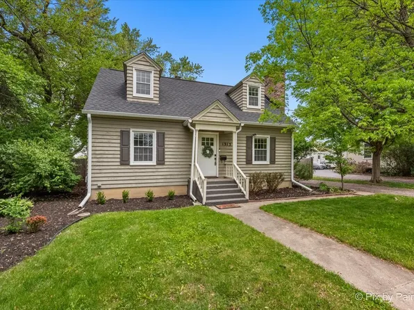1315 W Galena Blvd, Aurora, IL 60506