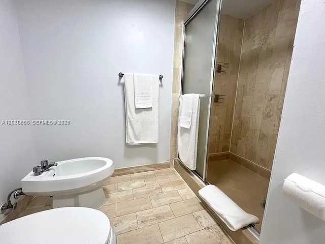 1717 N Bayshore Dr #A-1450 — Photo 22