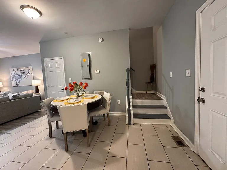 1121 Jones Ave NW #B — Photo 7