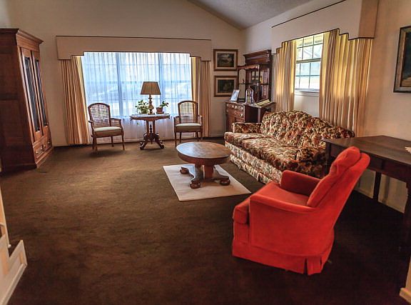 3rd image of 4212 Shady Oak Ln