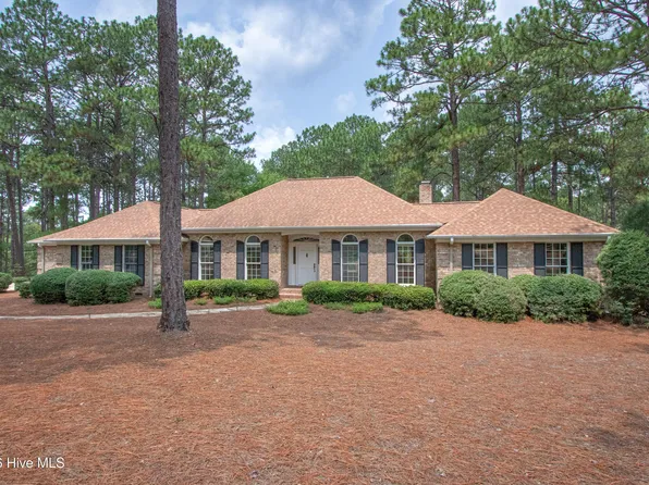 585 Donald Ross Drive, Pinehurst, NC 28374