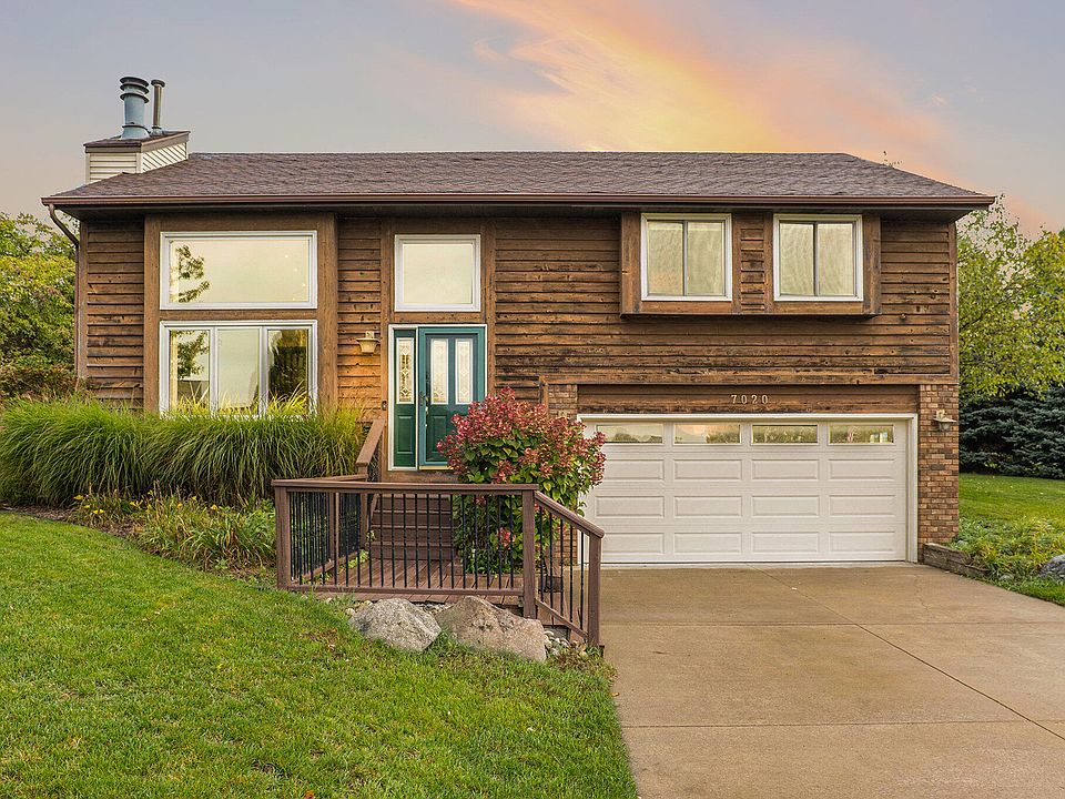 1st image of 7020 Camino Del Rey Dr NE