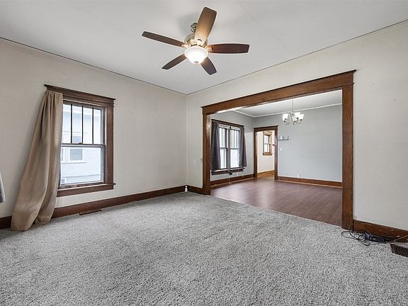3rd image of 349 E Washington St