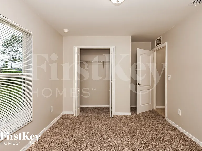 2709 46th St W — Photo 11