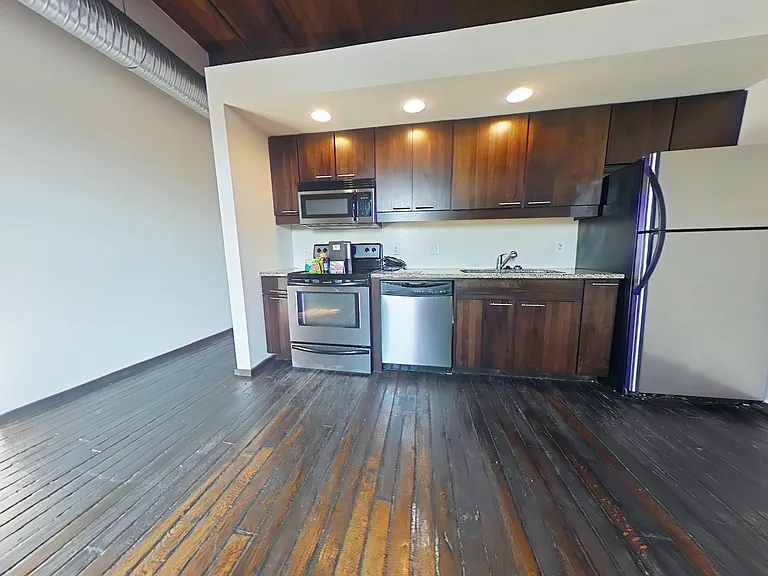 120 S 15th St #210 — Photo 2