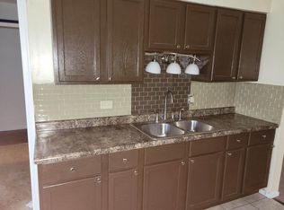1425 E 156th St APT 1E, Dolton, IL 60419