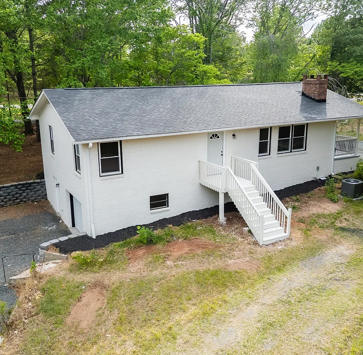 3 bed, 1302 sqft, $2,000 — Photo 3
