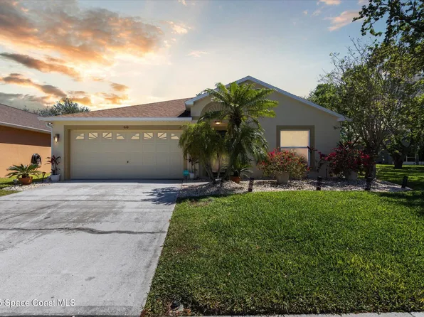 610 Wickham Lakes Dr, Melbourne, FL 32940