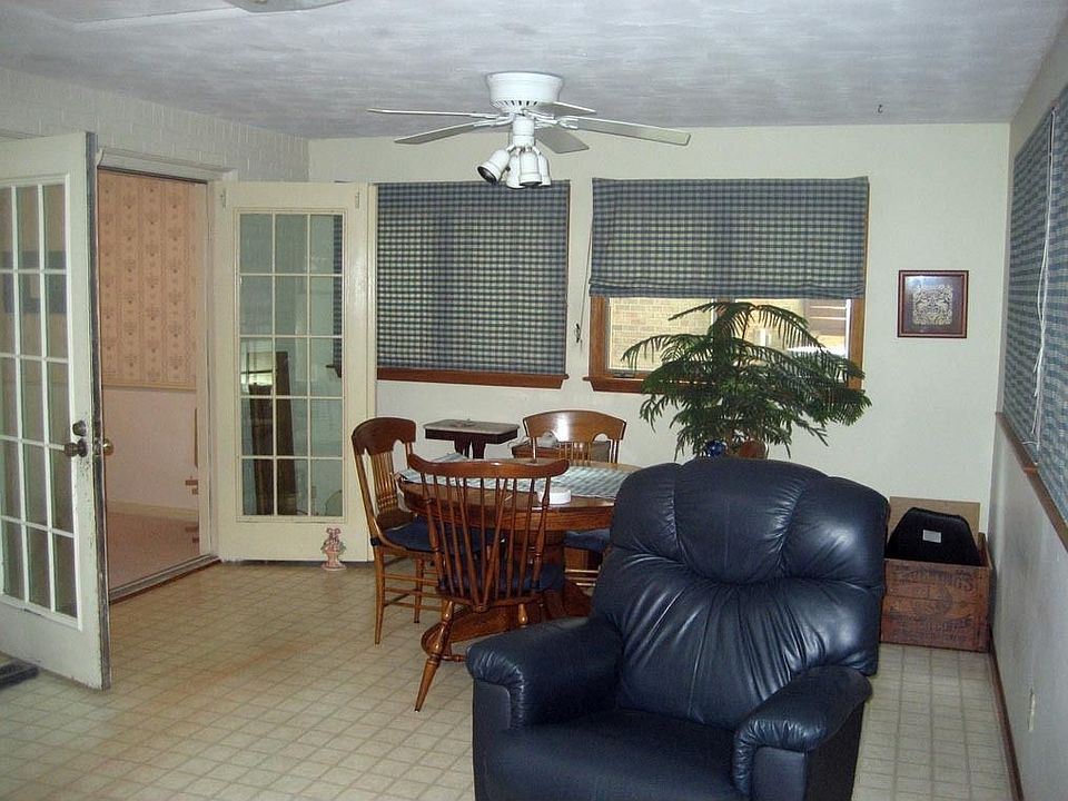 Huge Sunroom