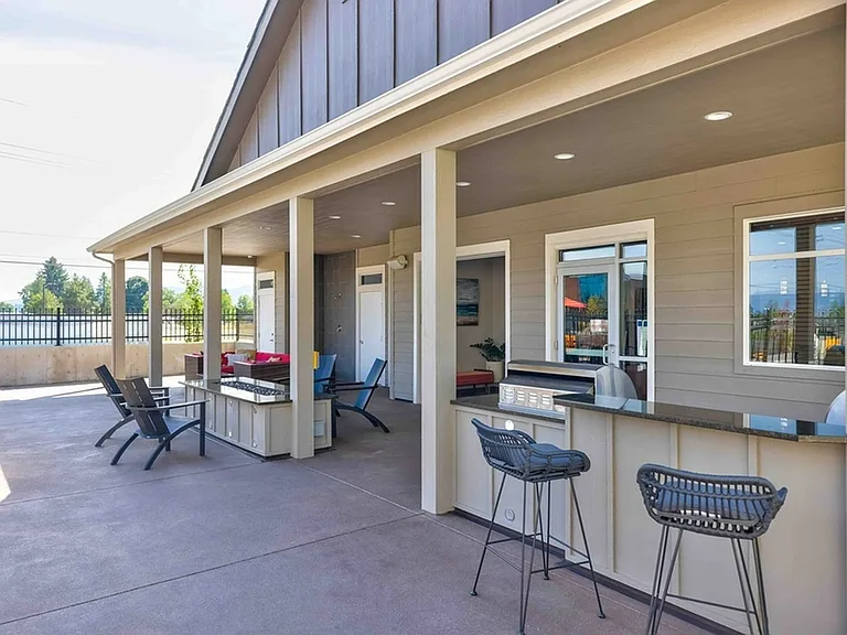 Exterior Amenities