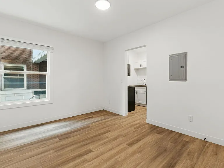 Cambridge Court Apartments — Photo 20