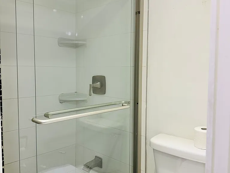 20400 W Country Club Dr #414 — Photo 8