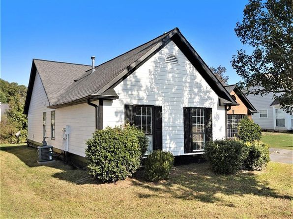 690 Avalon Forest Dr, Lawrenceville, GA 30044