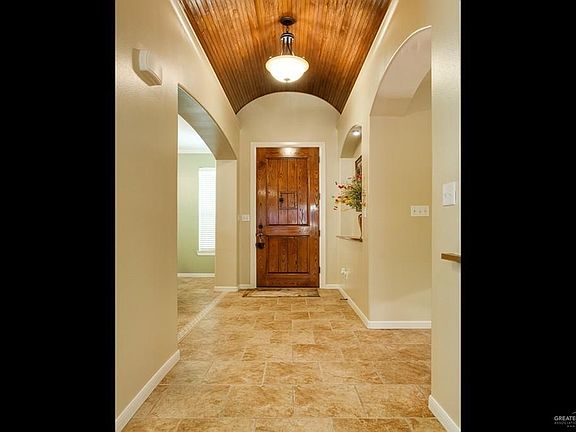 4th image of 1921 Seagull Ln