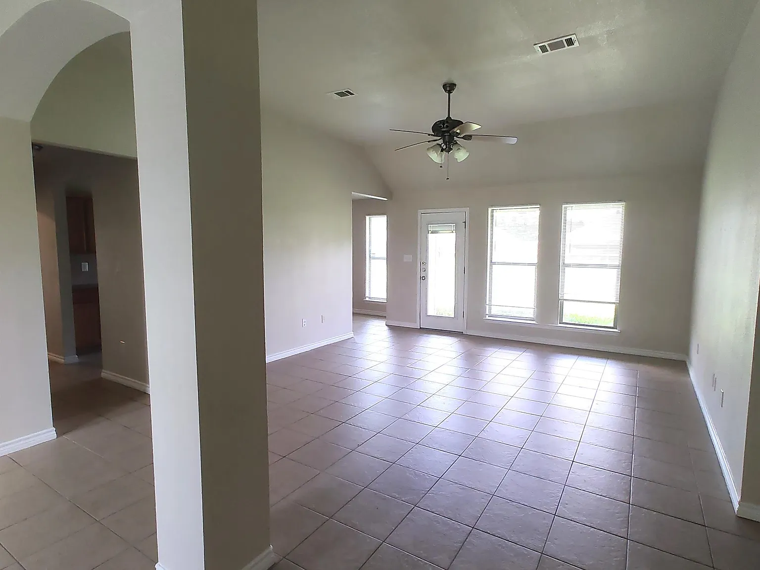 5460 Westmeadow Lane - 1 — Photo 2