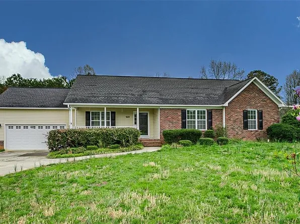 2511 Danny Bell Rd, Asheboro, NC 27205