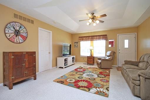 3rd image of 7219 Saint Charles Pl