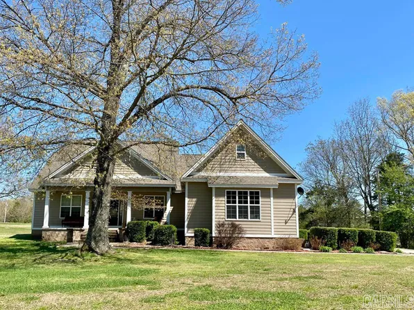 204 Sunset Ln, Mountain View, AR 72560