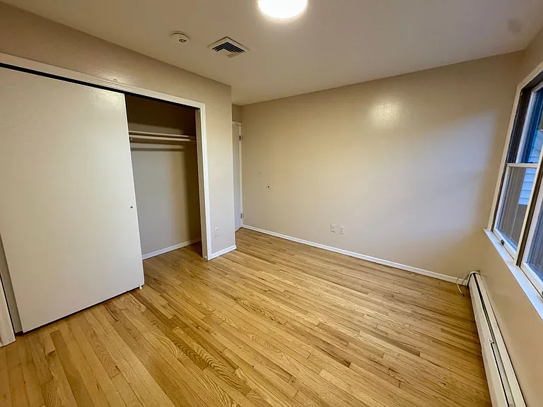 39 Henderson St #1 — Photo 5