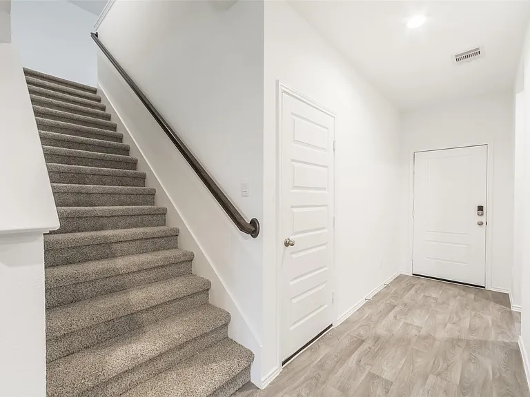2209 Laurel Bloom Ln — Photo 20