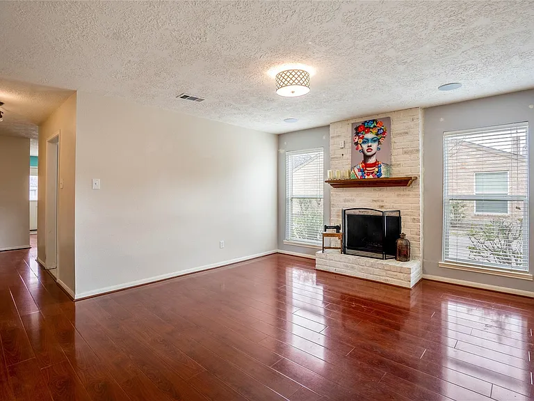 11817 Southlake Dr — Photo 4