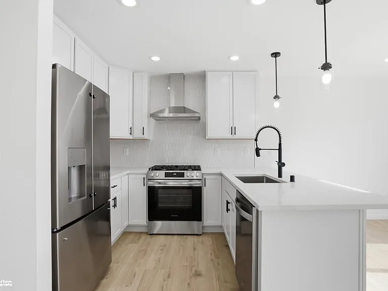 336 W Ashbrook Dr — Photo 17