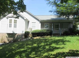 320 Hidden Hills Ln, Glencoe, AL 35905