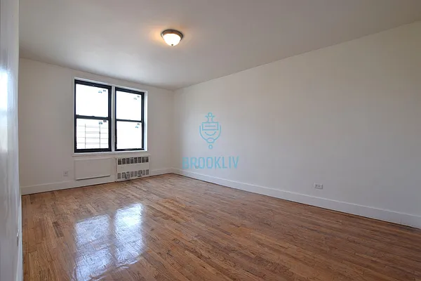 Rented by null | media 4