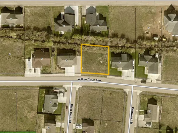 Willow Cove Ave, Pinedale, WY 82941