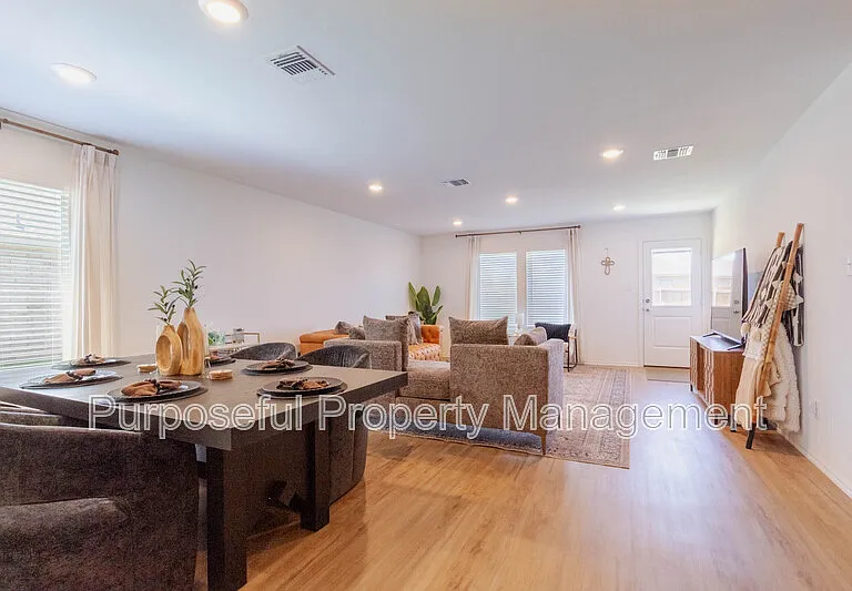 9620 NW 126th St — Photo 16