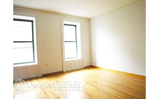 Rented by Douglas Elliman | media 29