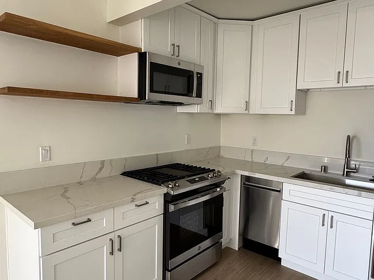 Sea Skiff Apartments Best Ocean View in Hermosa Beach — Photo 28