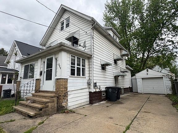 2nd image of 265 Cranz Pl