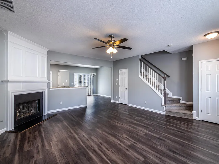 4645 Valais Ct #40 — Photo 5