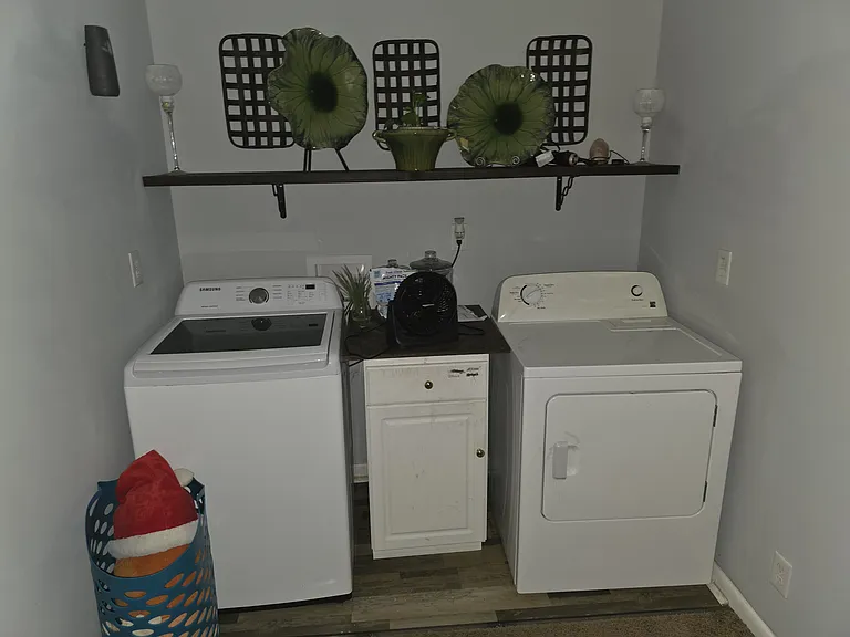 546 Hopkins Rd — Photo 8