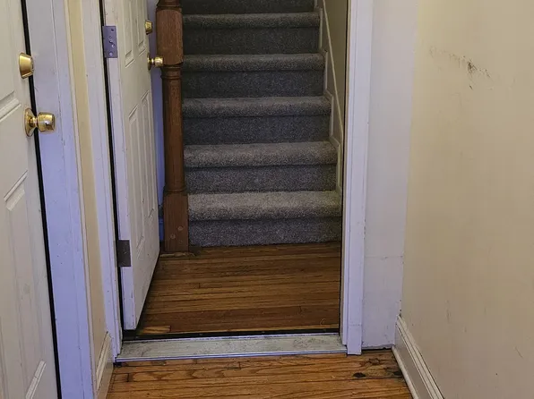 36 Elm St #2, Trenton, NJ 08611