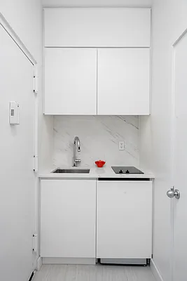 Rented by Douglas Elliman | media 7