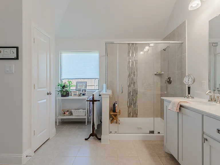227 Hawthorn Dr — Photo 22