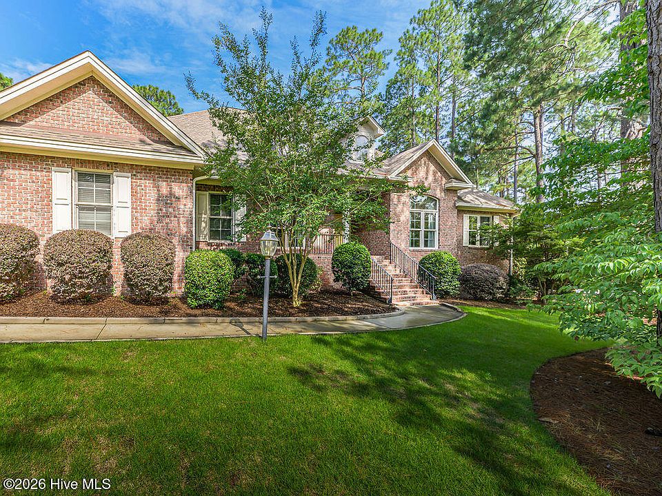 1st image of 62 Stoneykirk Drive