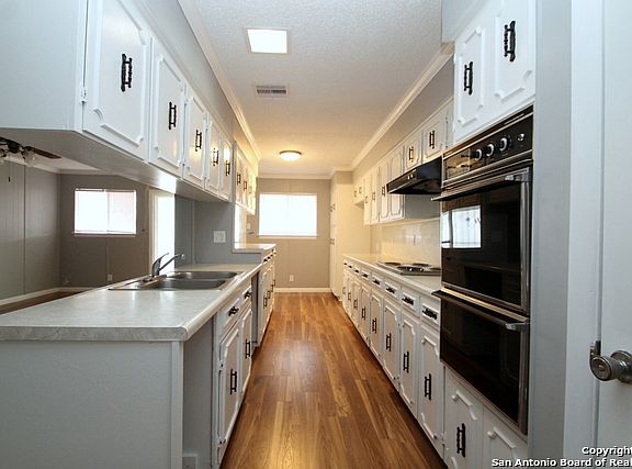 5th image of 6602 Sun Valley Dr