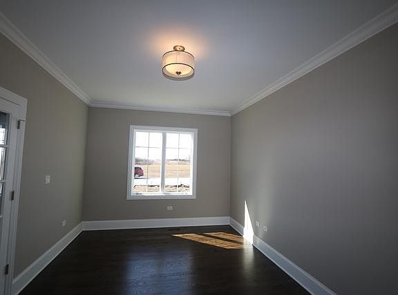 3rd image of 8631 Stone Creek Blvd