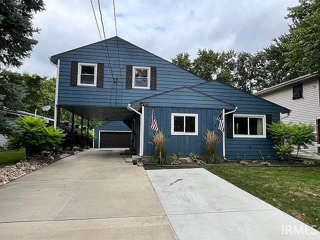 1st image of 1204 Oak Ave