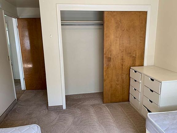 5th image of 527 E 700 N APT 1