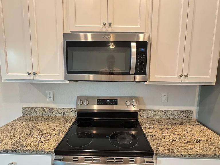 309 Turning Lake Dr — Photo 4