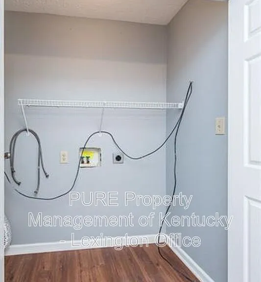 1034 Marshall Park Dr — Photo 14