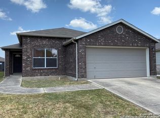 10135 Del Lago Ct, San Antonio, TX 78245
