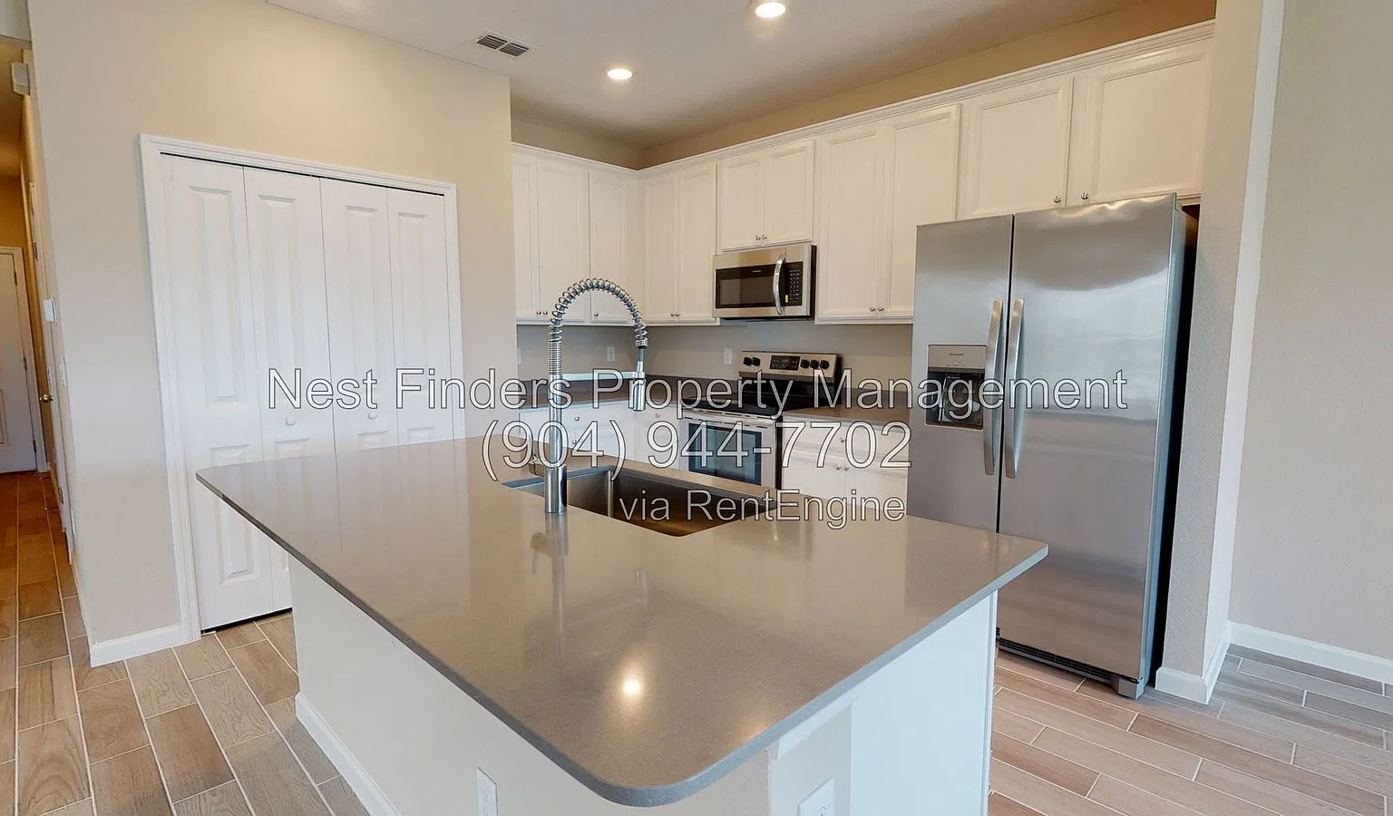 3 bed, 2.5 bath, 1800 sqft, $2,395 — Photo 4