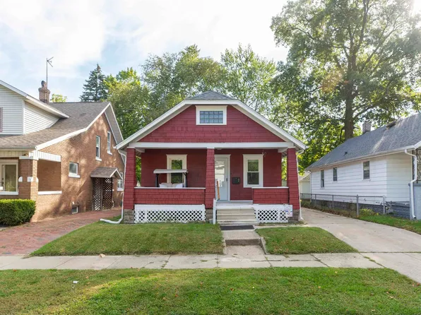 1138 College St, South Bend, IN 46628