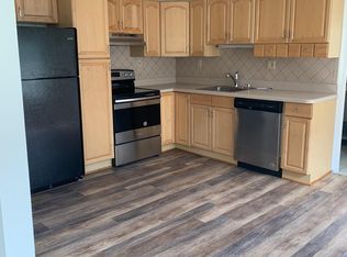 36 John St, Helmetta, NJ 08828