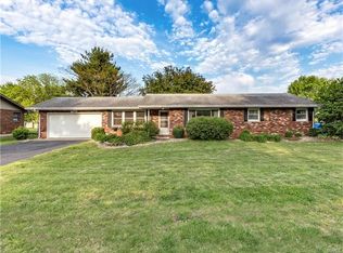11 Belair Ct, Maryville, IL 62062